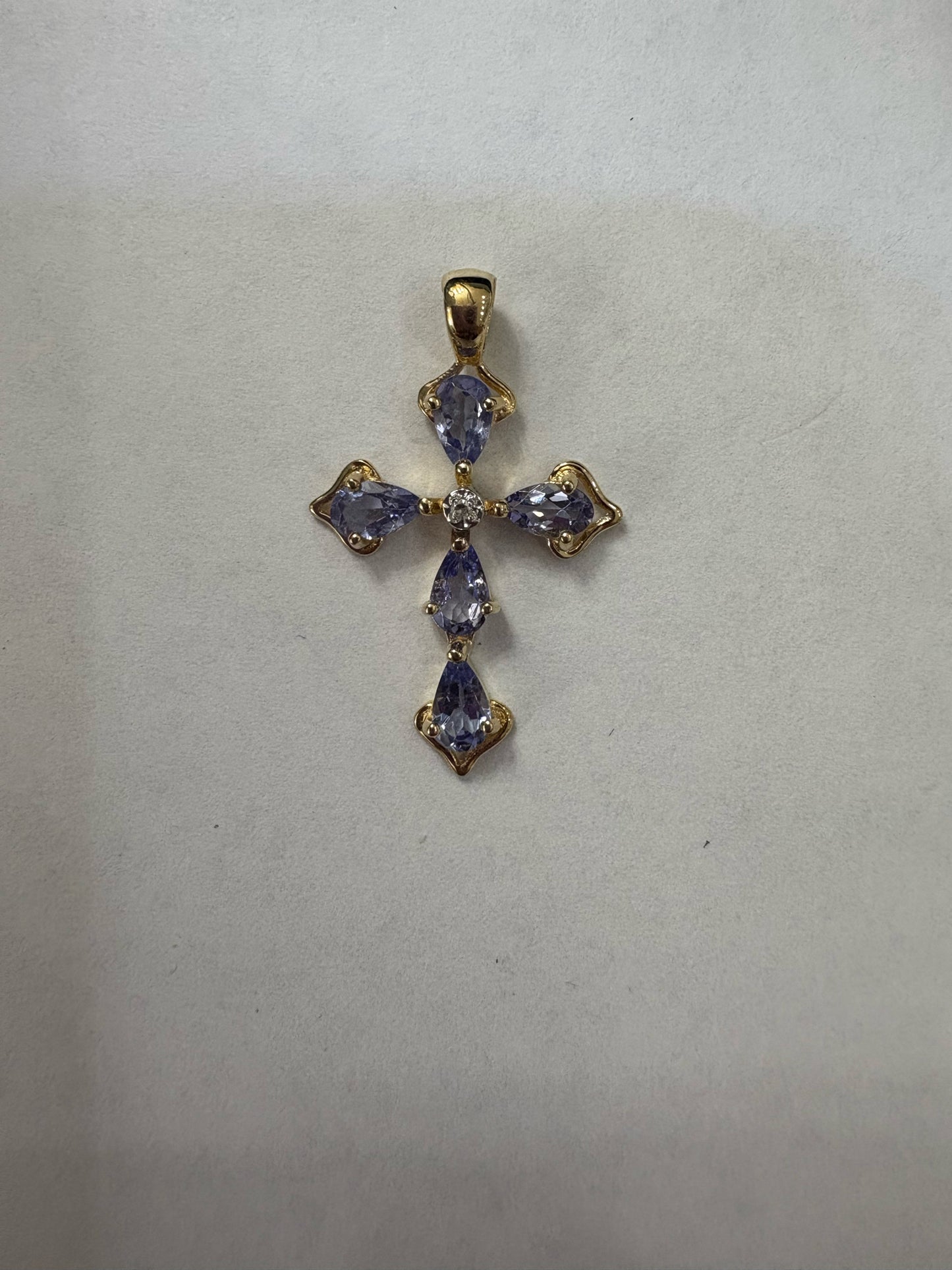 14kw Tanzanite Pendant