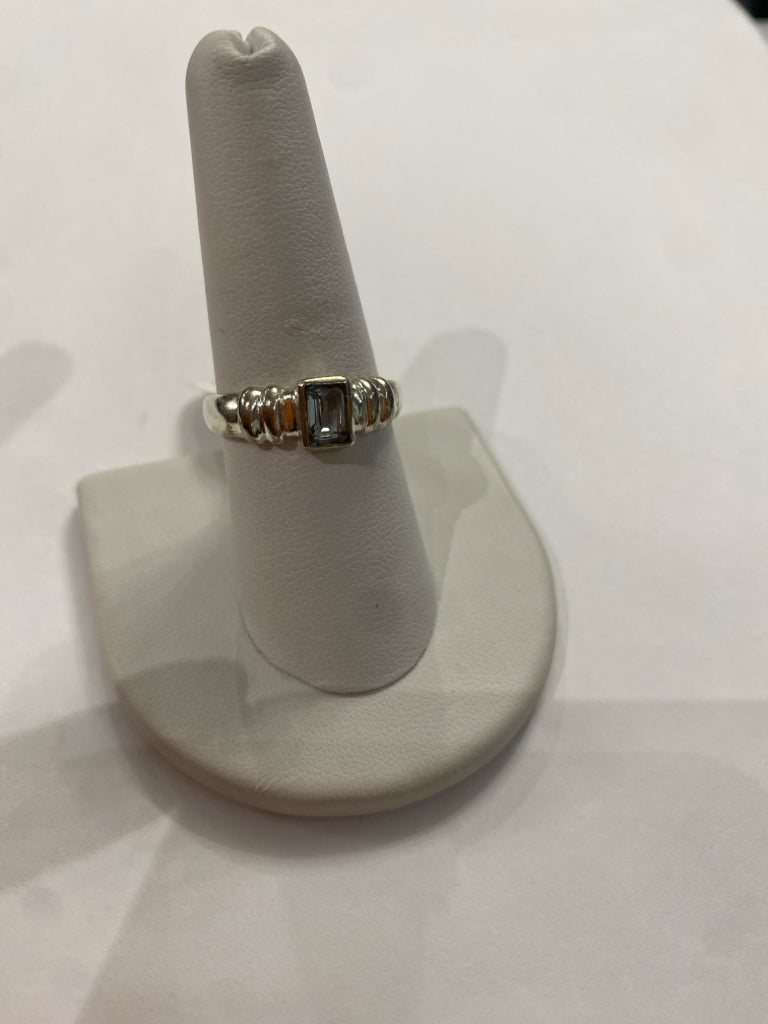 Sterling Silver Blue Topaz Ring Size 8.75