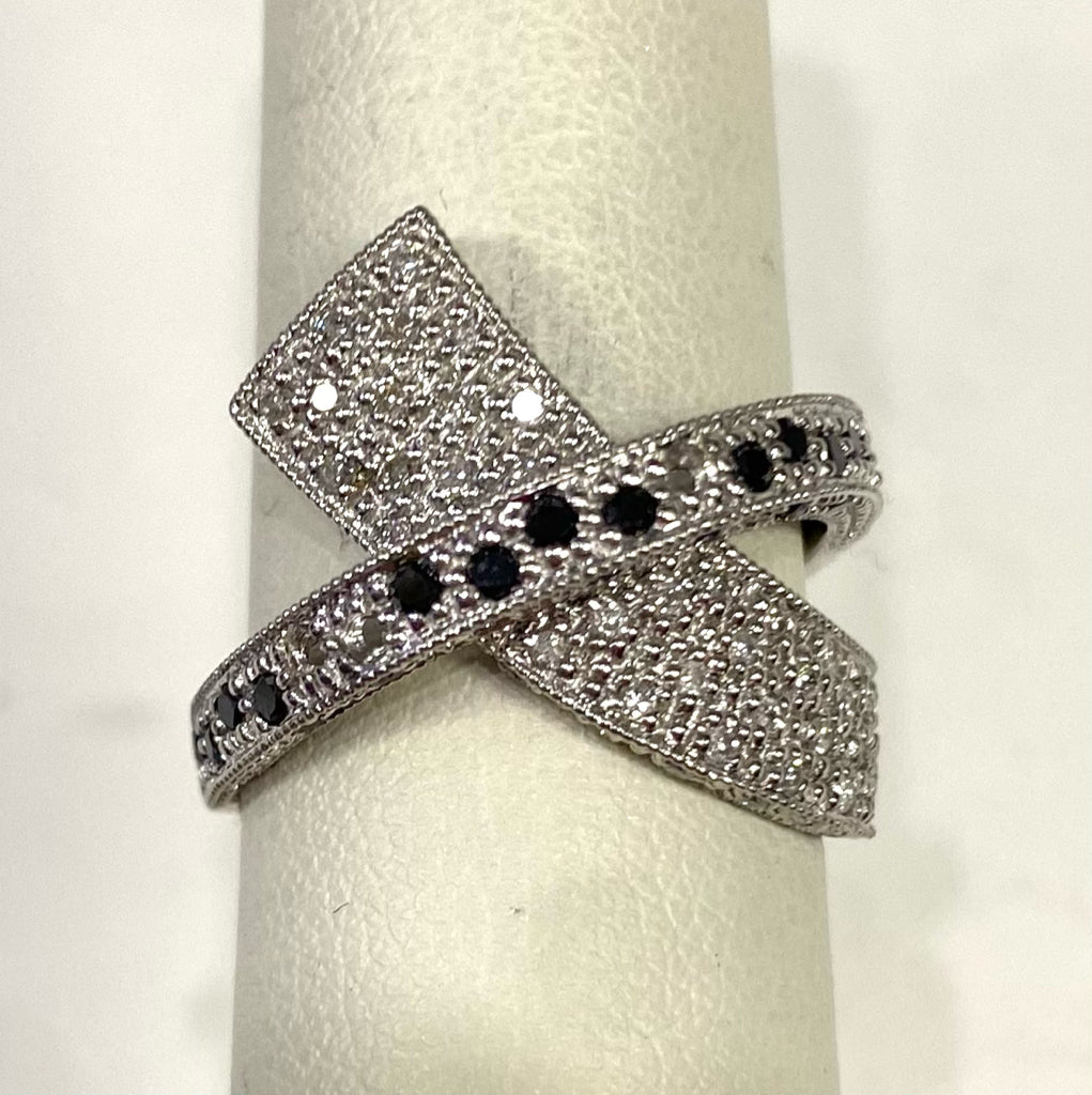 14k White Gold Diamond Ring
