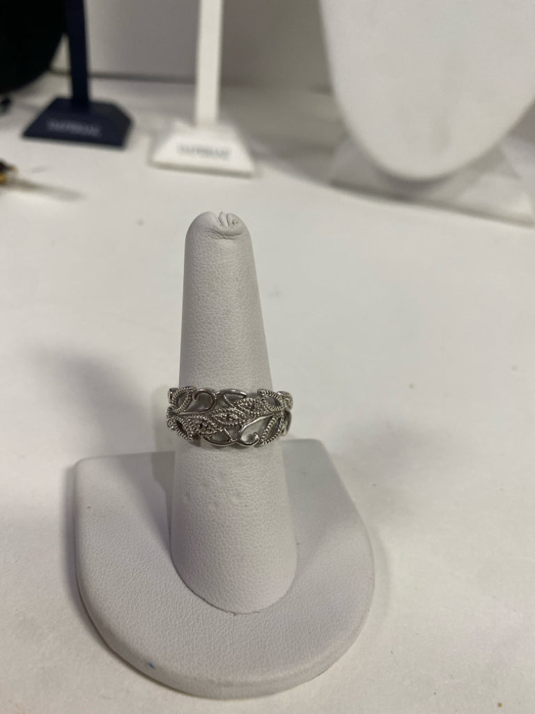 Sterling Silver Ring Size 9