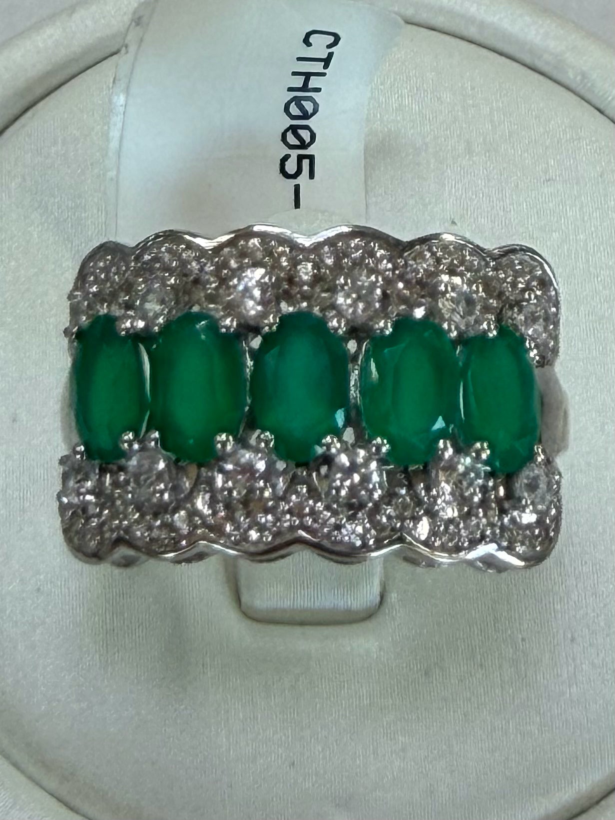 Sterling Silver Emerald Ring Siz e 8 JTV