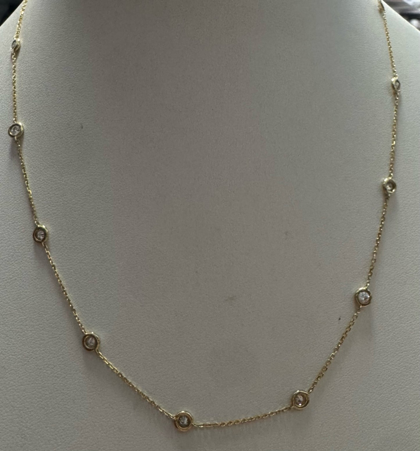 14k Yellow Gold 1 ct tw Diamond Necklace