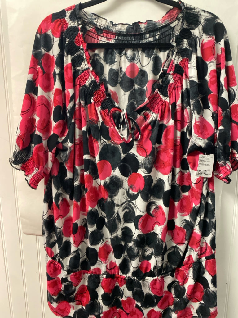 Pink/Black/White Lane Bryant Short Sleeve Shirt Women's