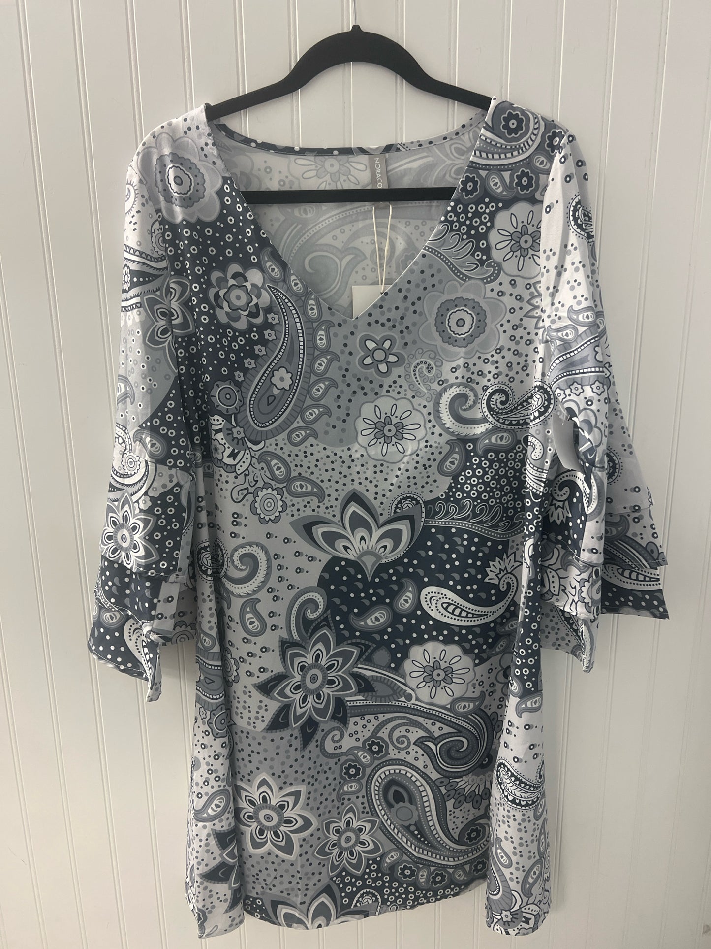 GRAY AND WHITE Noracora NEW Dress Women's