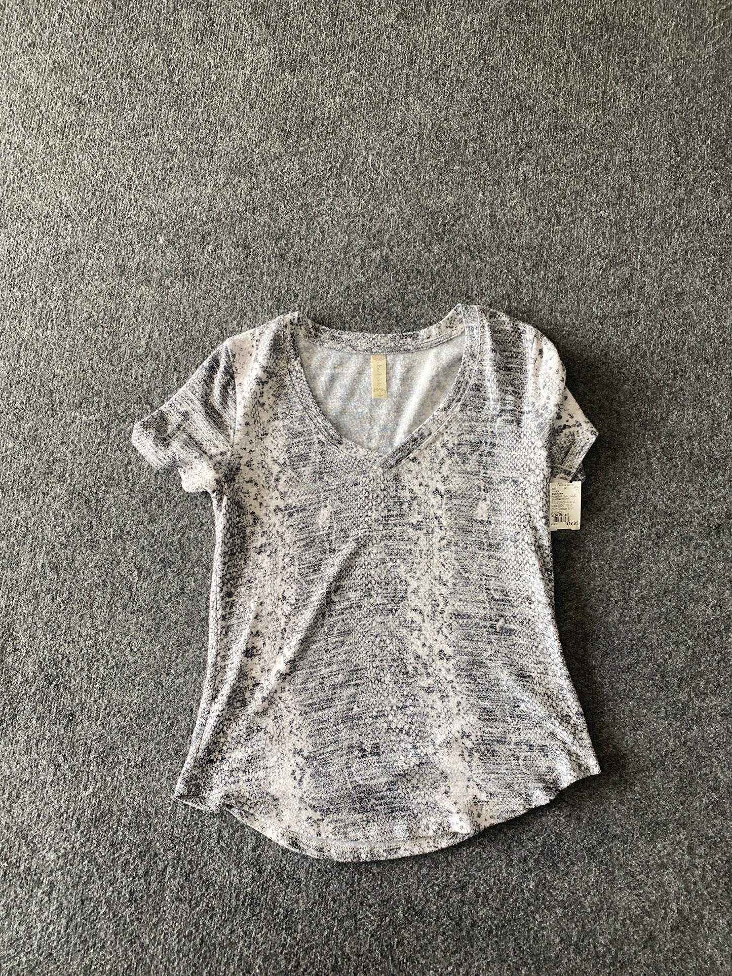 White/Black Altar'd State BOUTIQUE Short Sleeve Shirt Women's