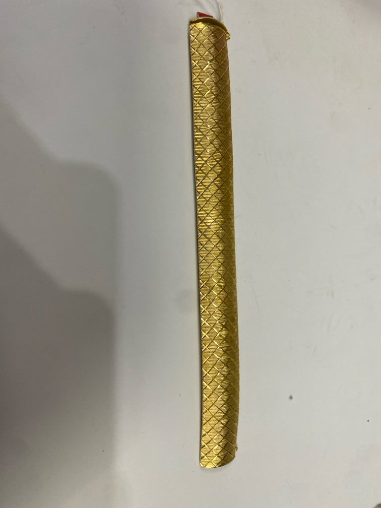 18k Gold Plated Oemga Bracelet 8.25"