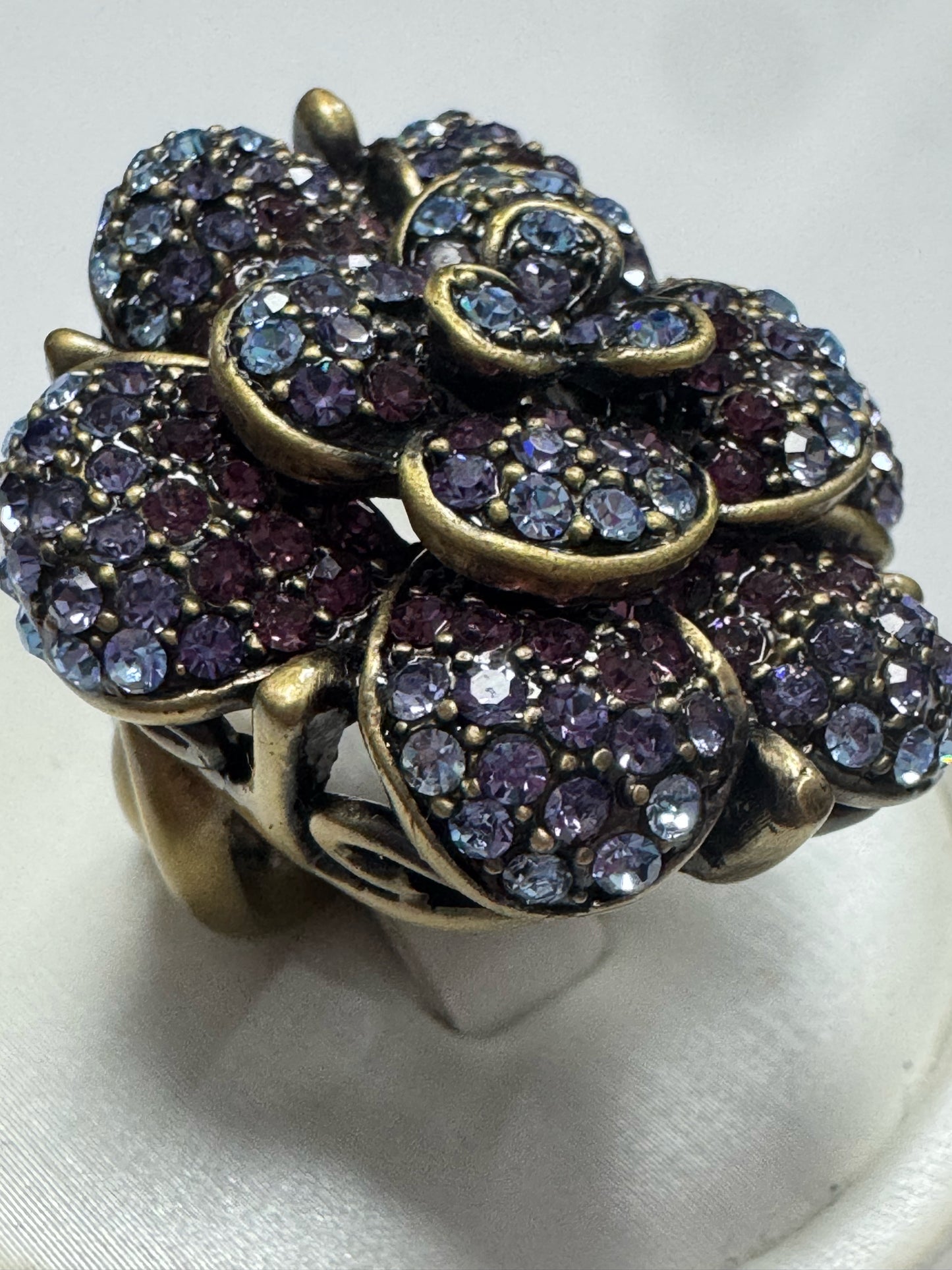 Heidi Daus PETAL PROFUSION Blue Purple Crystal Flower Ring Size 6