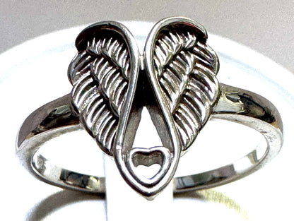 Sterling Silver Ring Size 11.75 Heart Wings