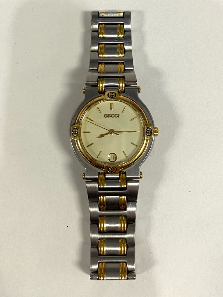 Gucci Watch 9000M Two Tone Vintage New Battery