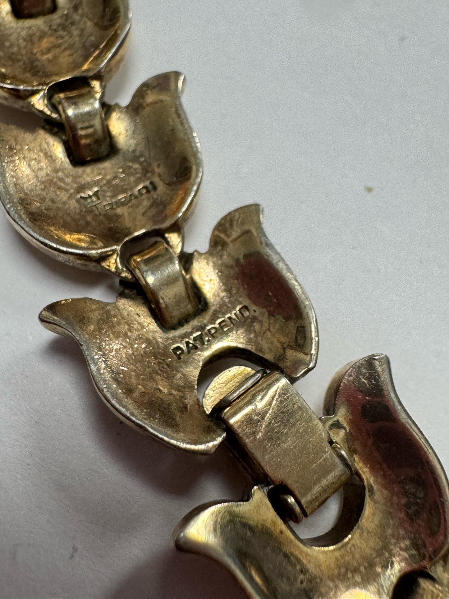 Vintage Crown Trifari 16" Necklace Tulip Goldtone 13mm Circa 1930s-1955 Pat Pend
