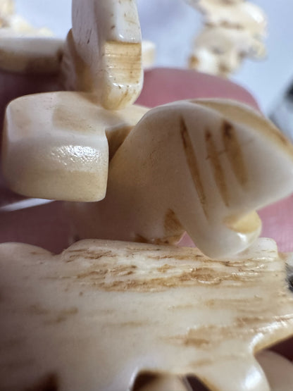 Vintage Native American Fetish Necklace 32" Long Carved Bears & Animals