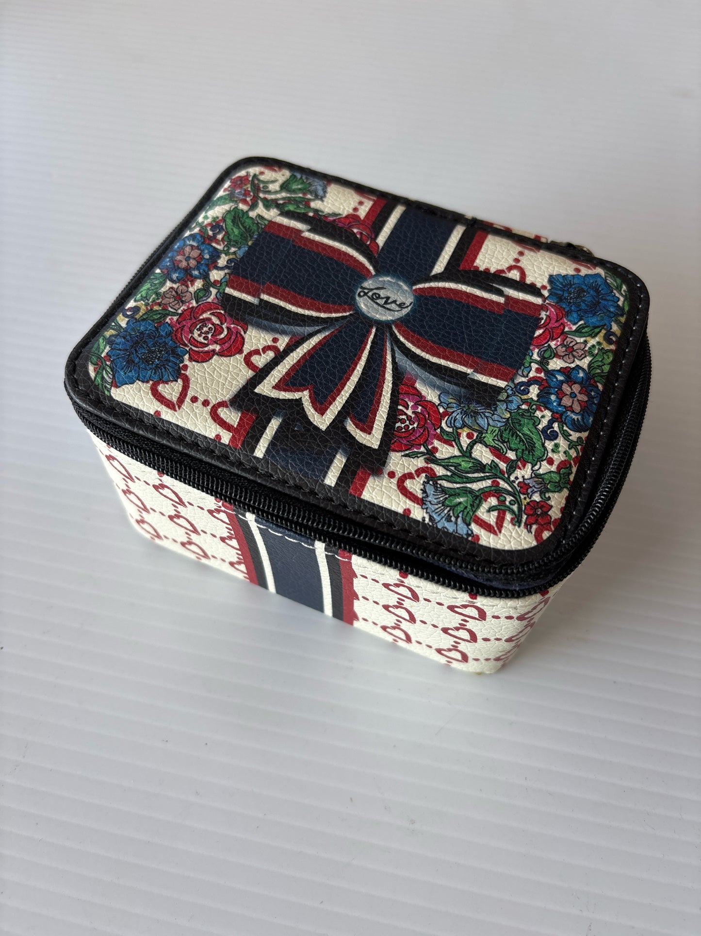 Fashion Brighton Multi-Color Accessory