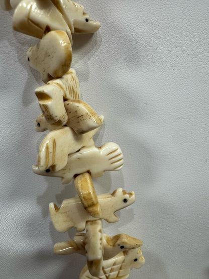 Vintage Native American Fetish Necklace 32" Long Carved Bears & Animals