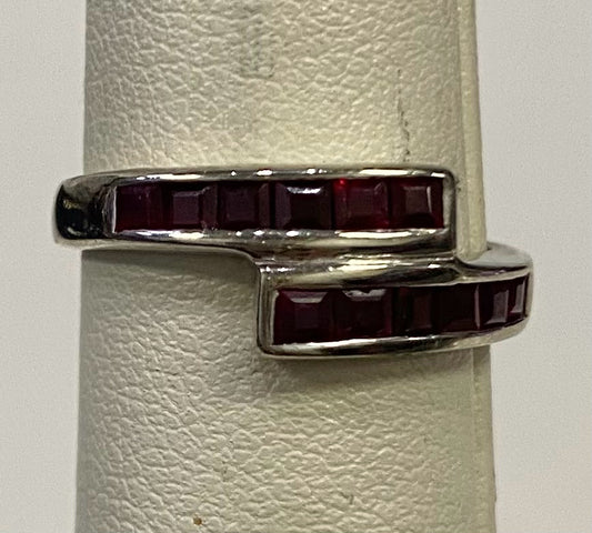 18k White Gold Ruby Channel Set Ring Size 6.5