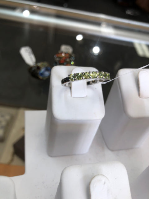 Sterling Silver Ring Size 9 Peridot