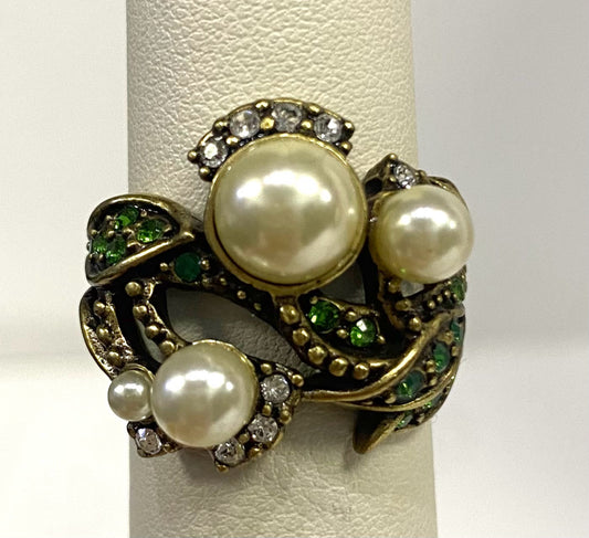 Heidi Daus Statement Ring Size 9 Pearl Green Swarovski Crystals