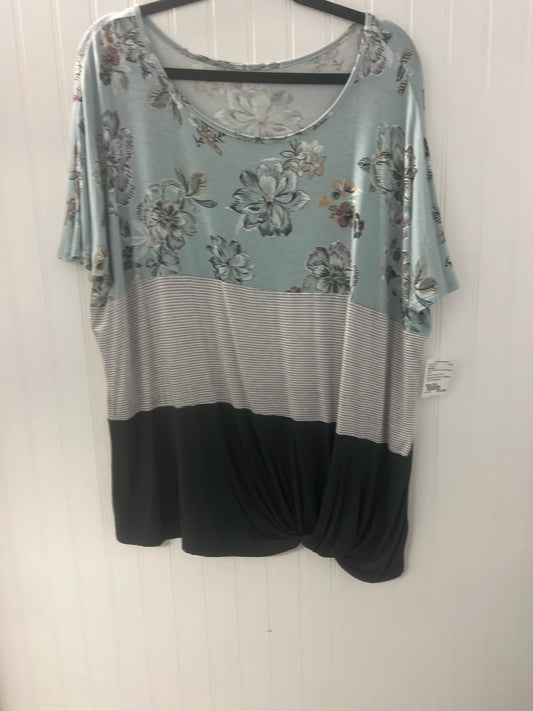 Blue Floral Print Maurices Short Sleeve Shirt Women's