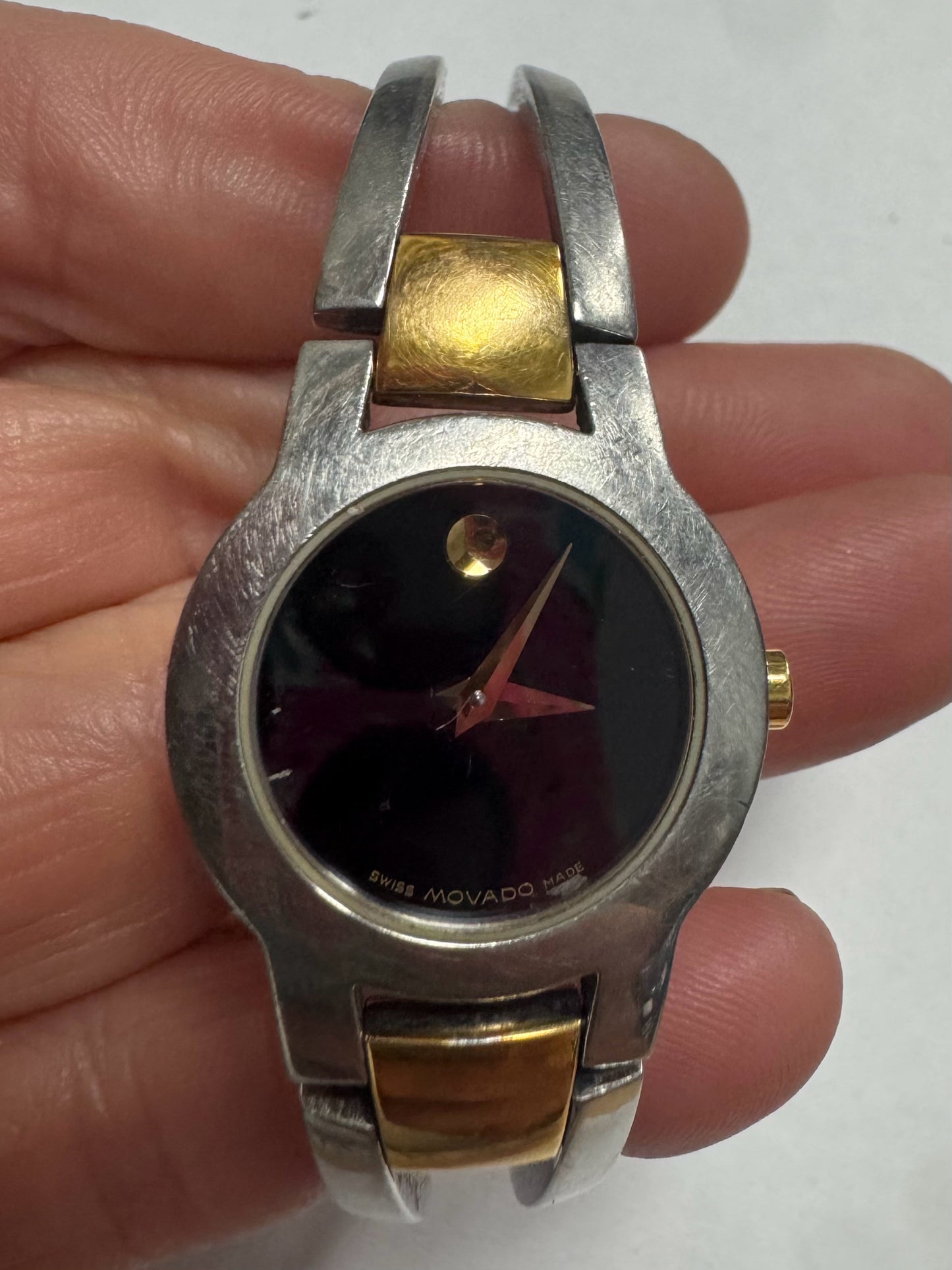 Amorosa Movado Museum Watch Black Dial 2 Tone 84 E4 1842 BANGLE New Bat