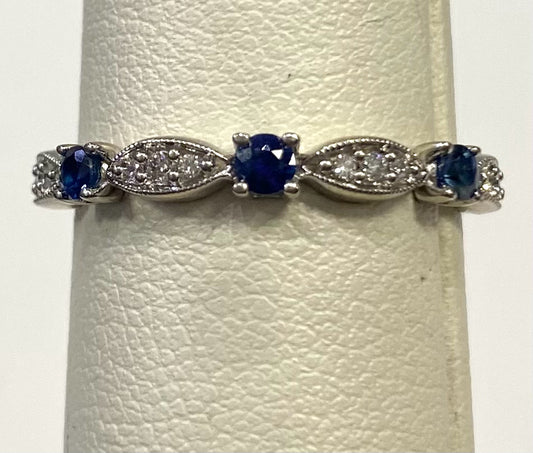 10k White Gold Sapphire & Diamond  Ring Size 8.25