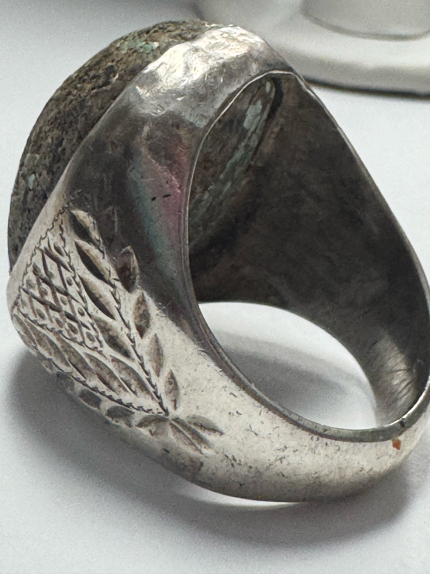 Vintage Native American Sterling Silver Heavy 29g Turquoise Ring Size 11.5