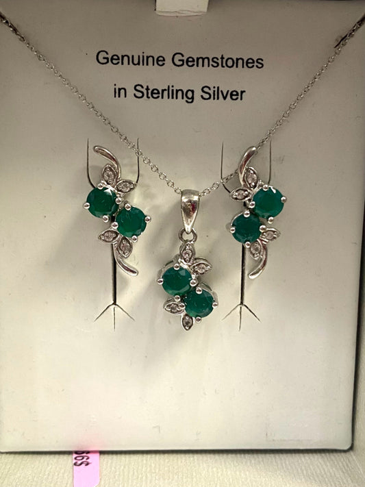 Green Onyx Sterling Silver New Set Necklace Earrings