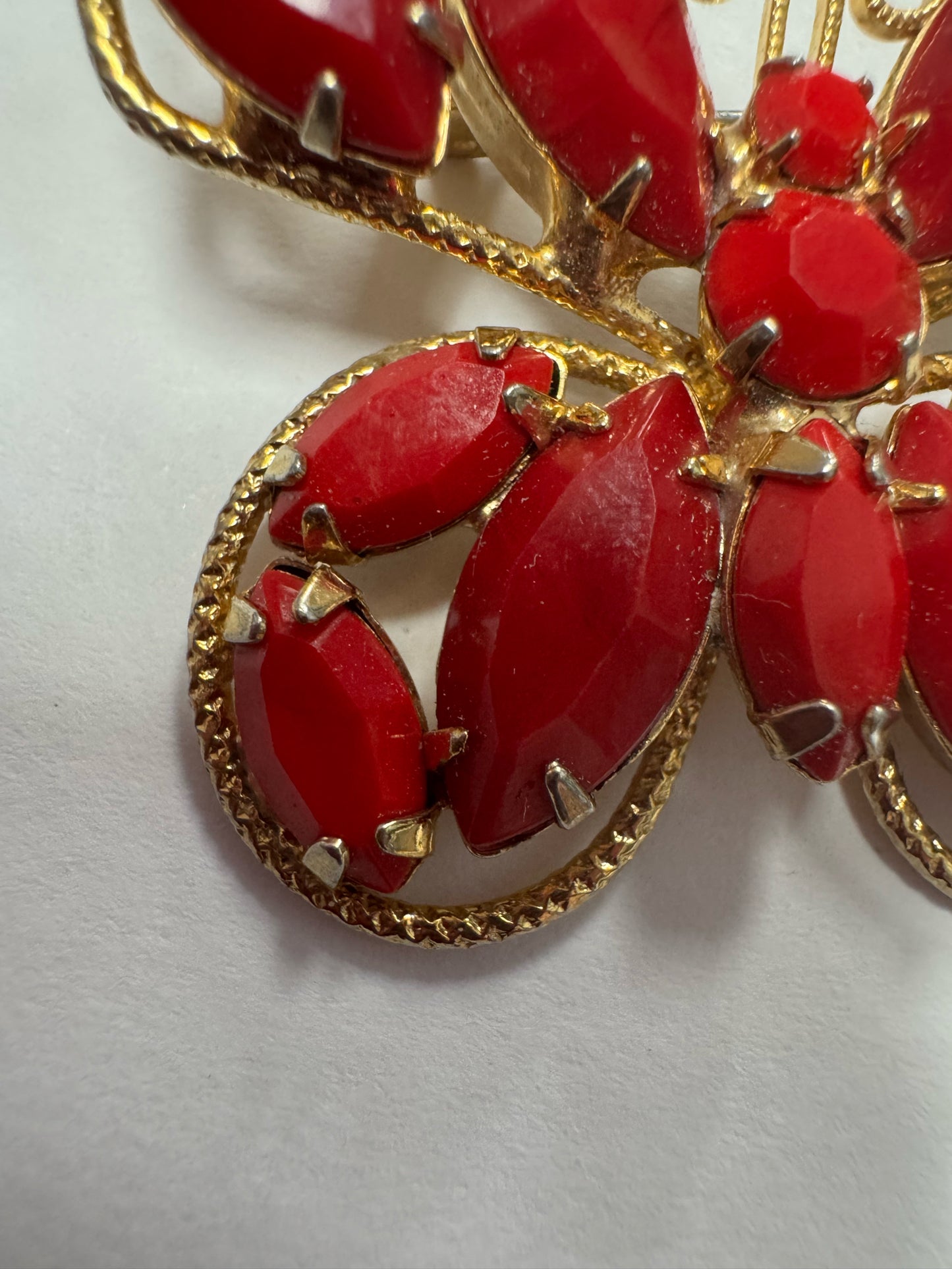 Juliana Rare Vintage Red Milk Glass Marquise Butterfly Brooch Pin Figural