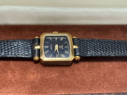 GUCCI Stacked GOLD Mid-Size WATCH 25mm VTG SWISS Quartz 978.002 New Battery