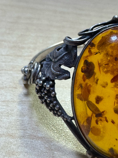 Vintage Sterling Silver Hinged Bangle 7" Bracelet Natural Baltic 1.28" Amber