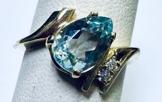 14KYG Aquamarine/Diamond.05ct Accent Ring, Size 6