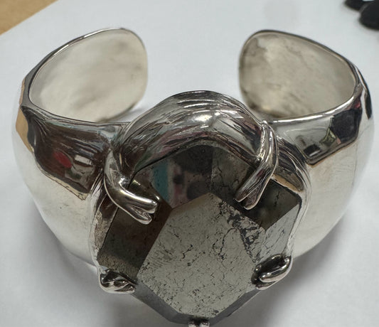 Silpada Sterling Silver Wide Hammered Perfectly Pyrite Cuff  Bracelet B2881