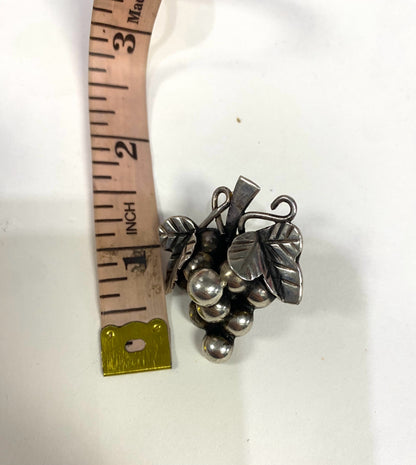 925 Sterling Silver Grape Bunch  Vintage Earrings 17g 1.4" x 1.1" Mexico Taxco