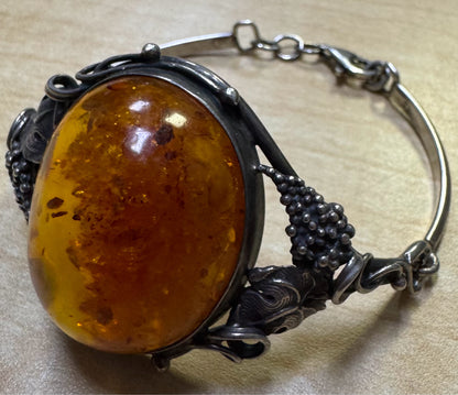 Vintage Sterling Silver Hinged Bangle 7" Bracelet Natural Baltic 1.28" Amber