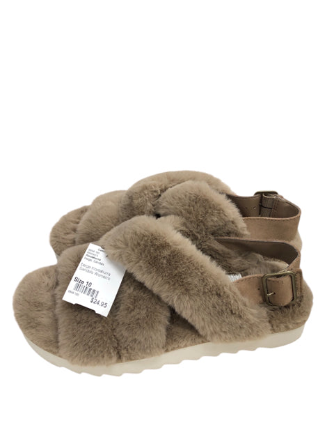 beige Koolaburra Sandals Women's