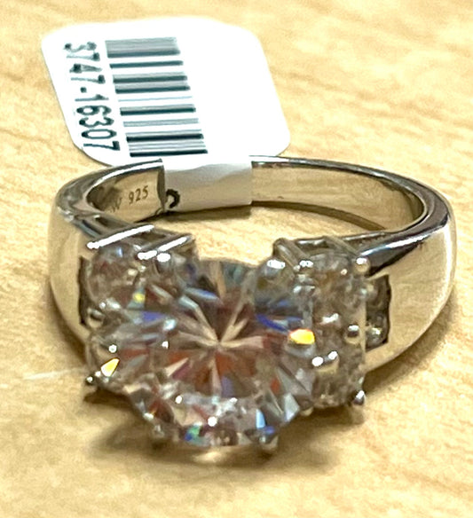 Sterling Silver CZ Ring Size 8