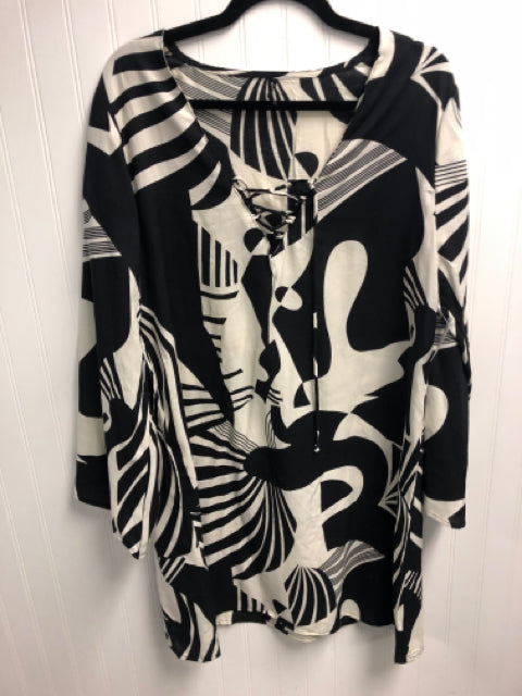 Black & White Raviya Long Sleeve Dress Women's
