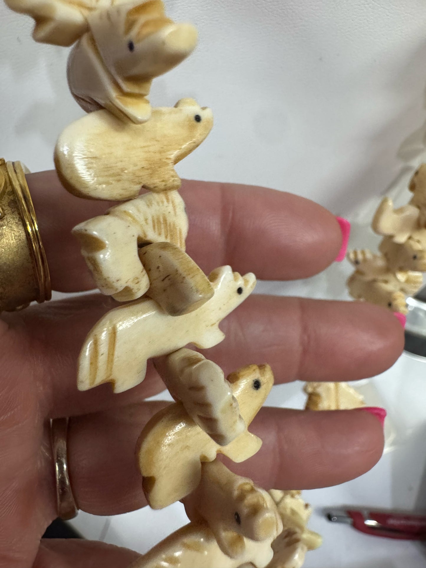 Vintage Native American Fetish Necklace 32" Long Carved Bears & Animals