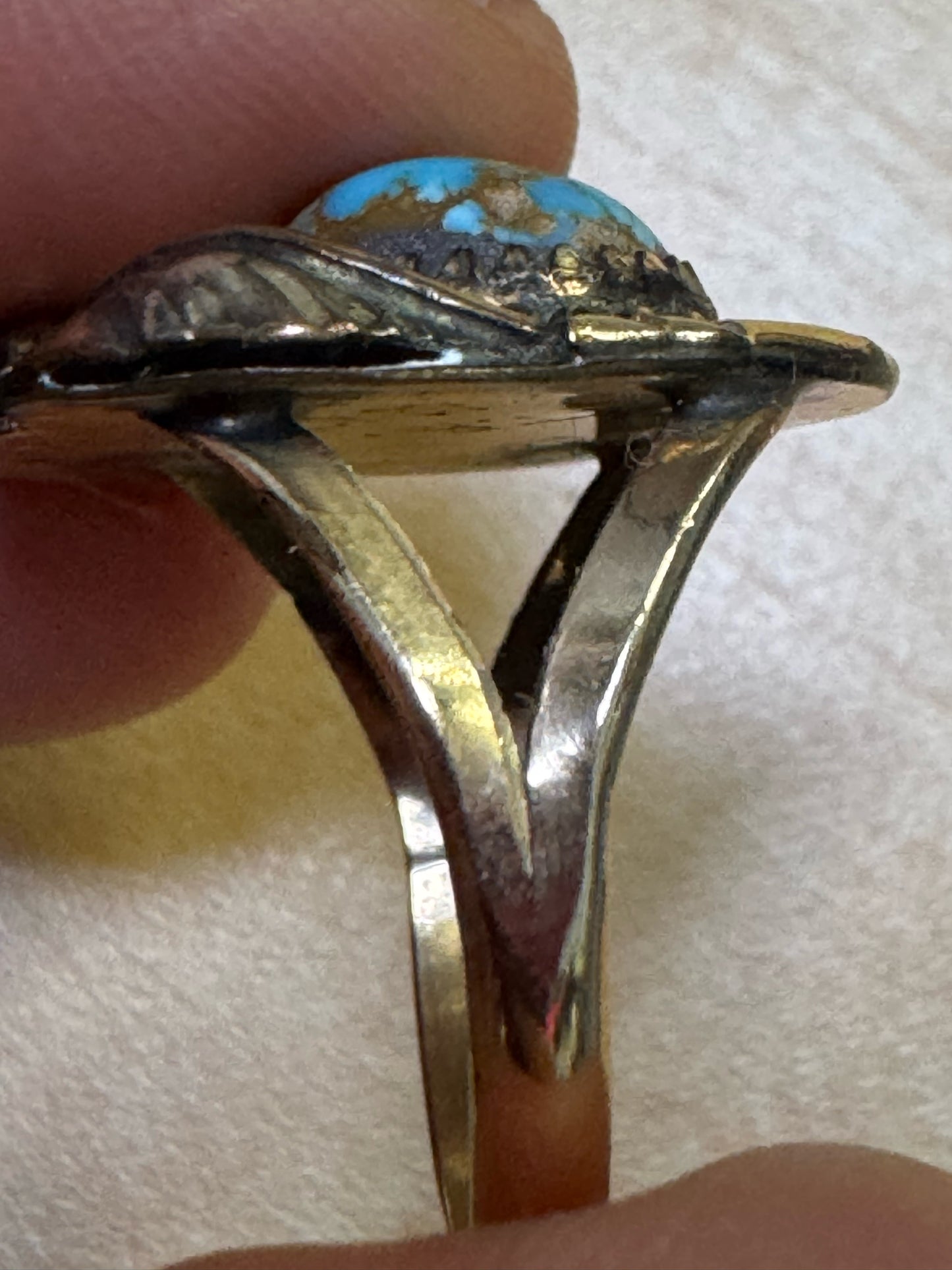 Gold Filled Native American Turquoise Ring Signed T.B. Size 7.5 Leaves