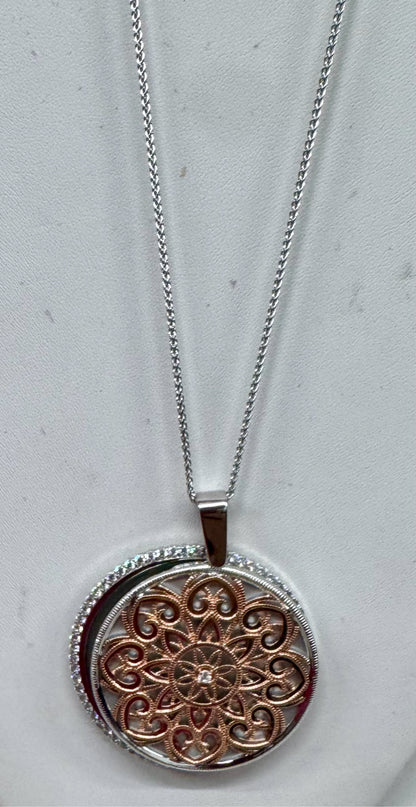 lux vue magnifying glass pendant