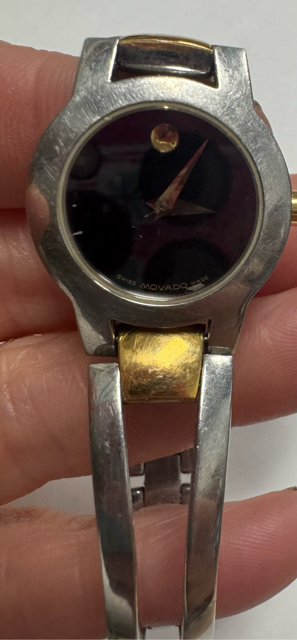 Amorosa Movado Museum Watch Black Dial 2 Tone 84 E4 1842 BANGLE New Bat