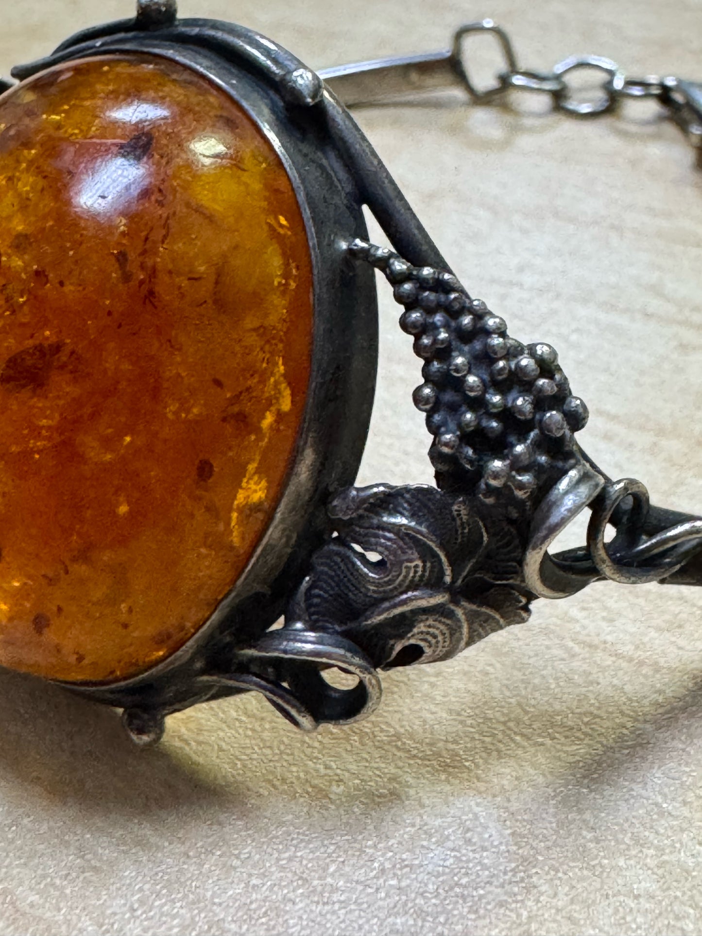 Vintage Sterling Silver Hinged Bangle 7" Bracelet Natural Baltic 1.28" Amber