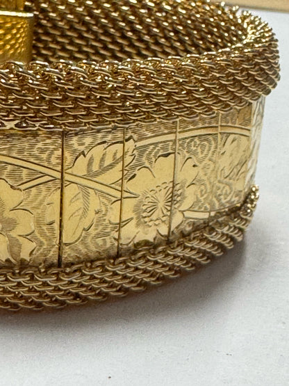 HOBE Floral Etched Goldtone Mesh Vintage Panel Bracelet 1” Wide w/Safety