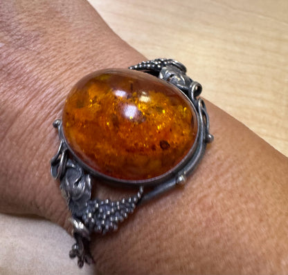 Vintage Sterling Silver Hinged Bangle 7" Bracelet Natural Baltic 1.28" Amber