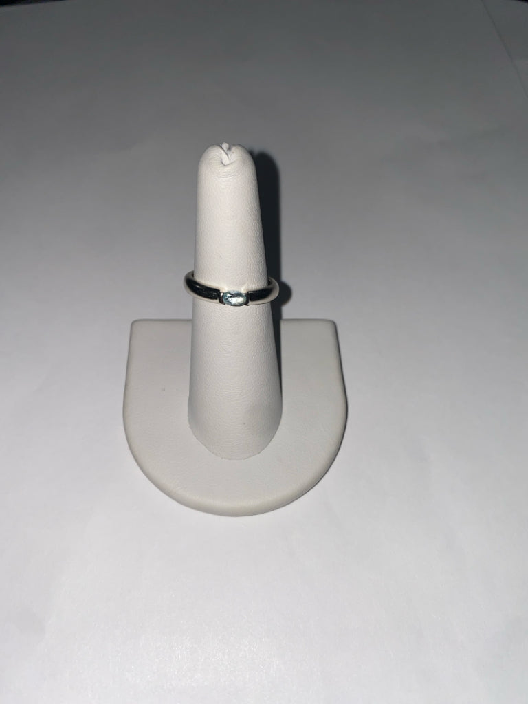 Sterling Silver Blue Topaz Ring Size 6.75