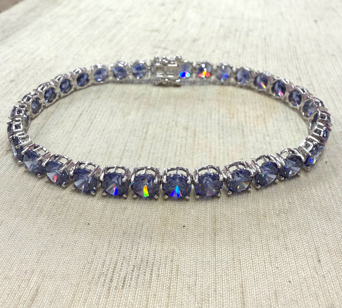 Sterlng Silver Blue CZ Bracelet New JTV 8"