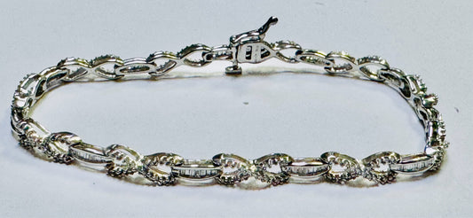 10kw 1/2 ct tw Diamond Tennis Bracelet w/ Baguettes