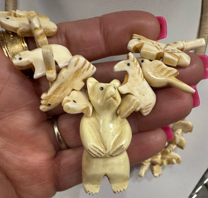Vintage Native American Fetish Necklace 32" Long Carved Bears & Animals