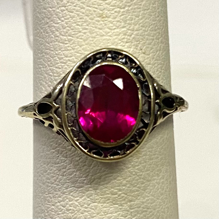 14k Yellow Gold Synthetic Red  Ruby Vintage Antique Ring Size 4.5