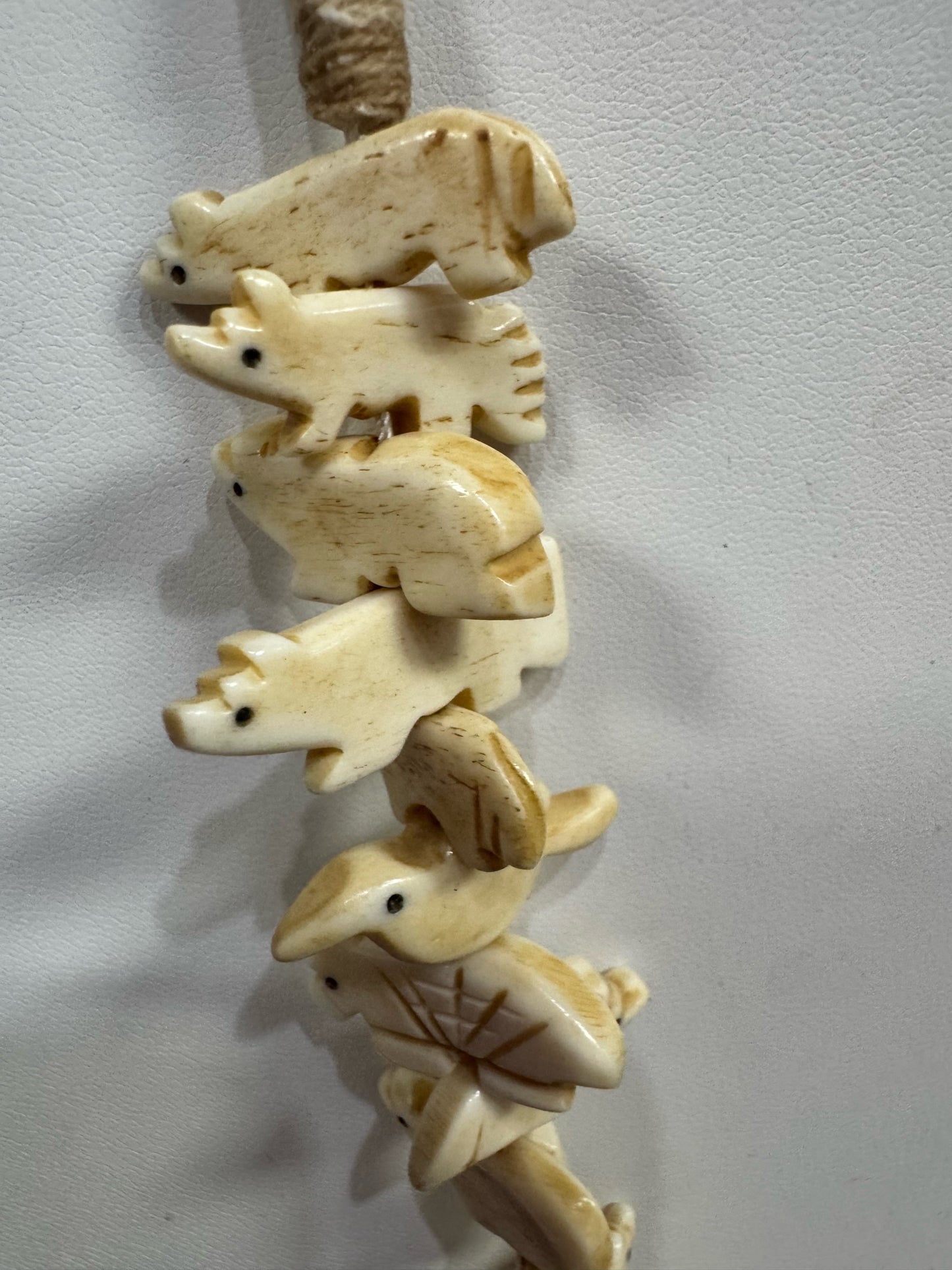 Vintage Native American Fetish Necklace 32" Long Carved Bears & Animals