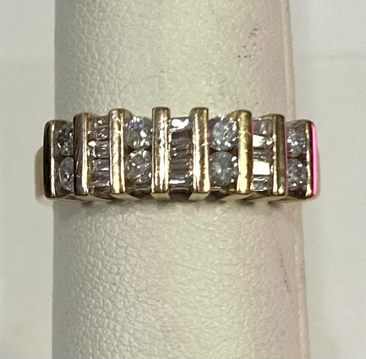 14k Yellow Gold Baguette Diamond Band Ring Size 7