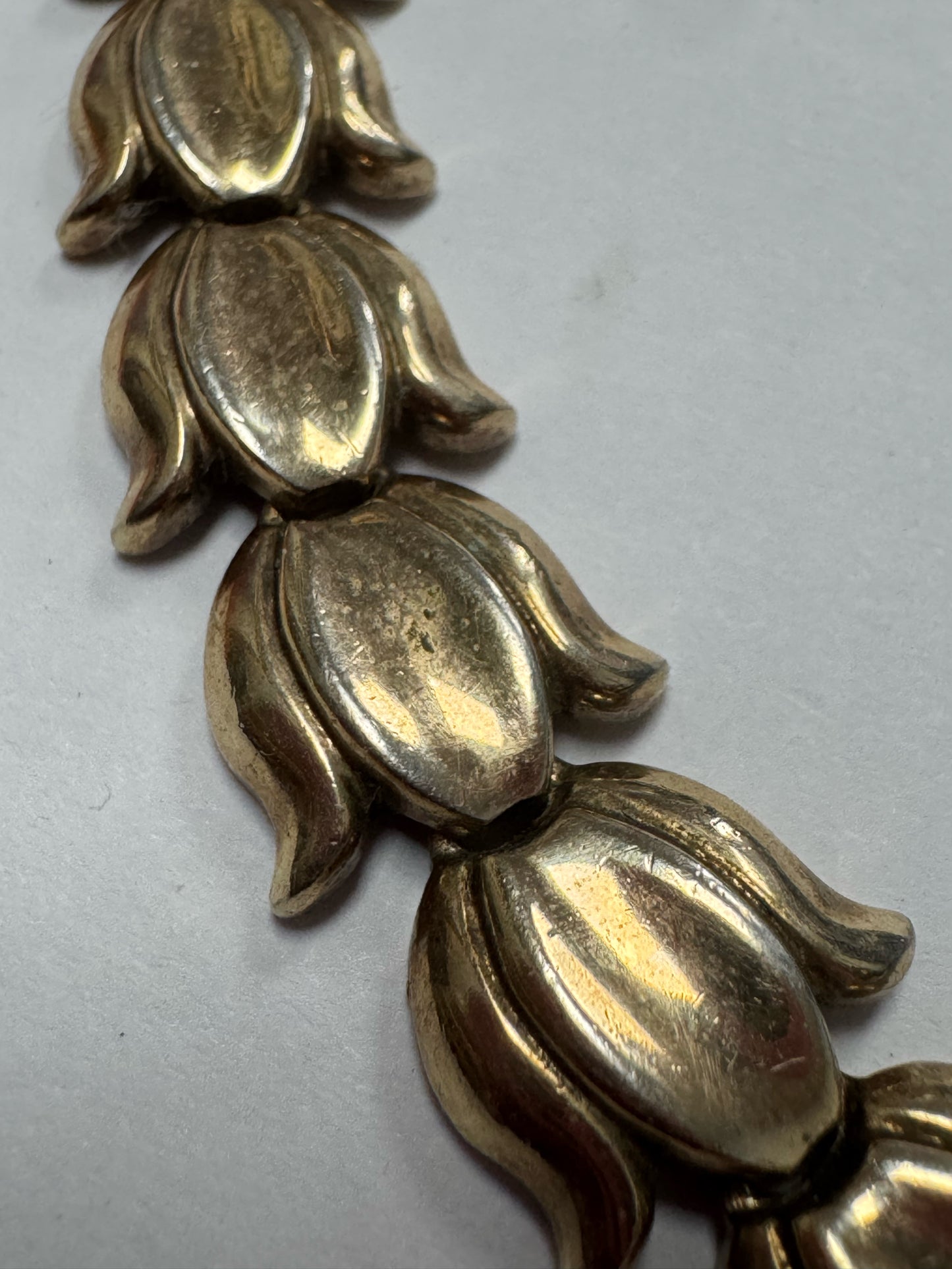 Vintage Crown Trifari 16" Necklace Tulip Goldtone 13mm Circa 1930s-1955 Pat Pend